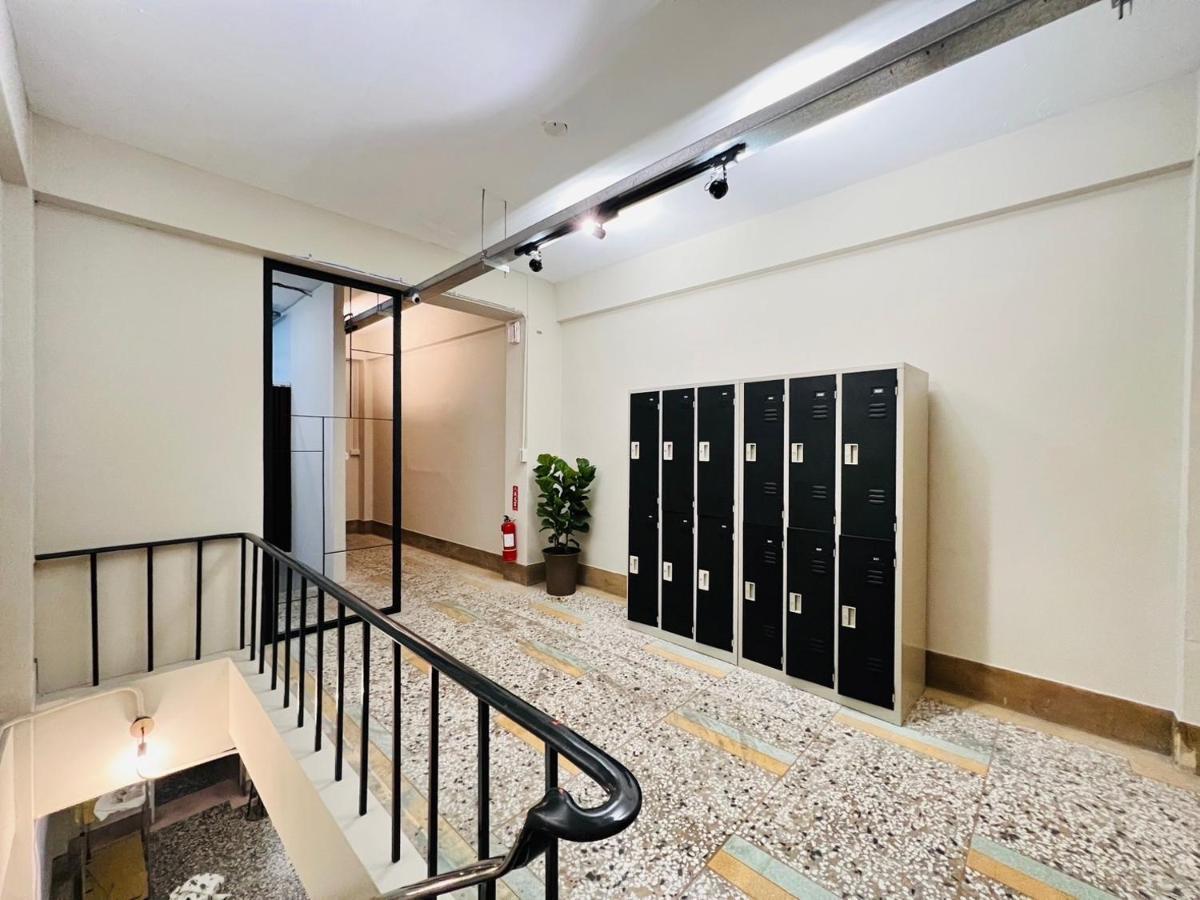 Walk Home Hostel Chiayi City Exterior photo